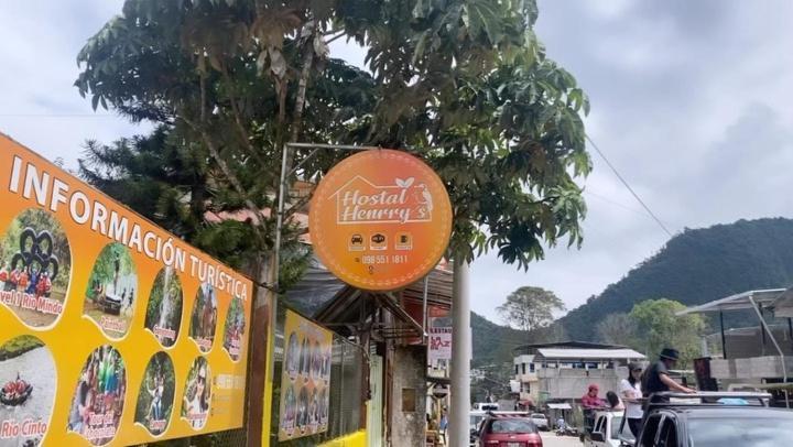 Hotel Hostal Henrry'S Mindo Esterno foto
