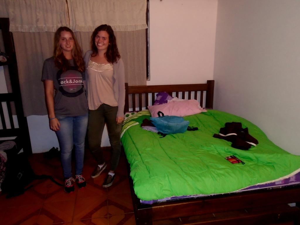 Hotel Hostal Henrry'S Mindo Esterno foto