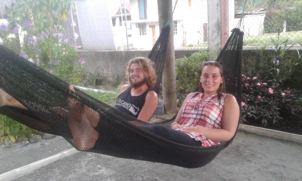 Hotel Hostal Henrry'S Mindo Esterno foto